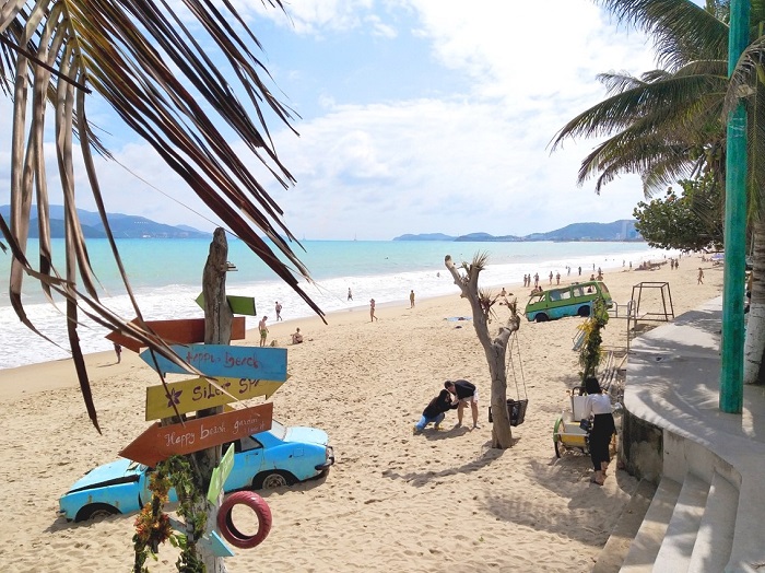 guide Nha Trang, south Vietnam, beach